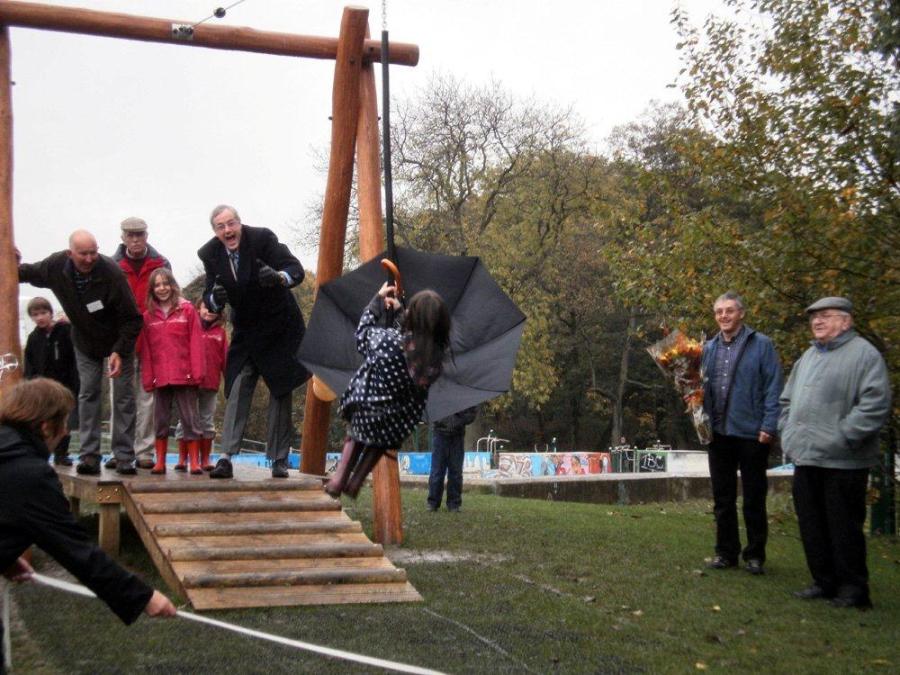 Zip Wire - Mary Poppins